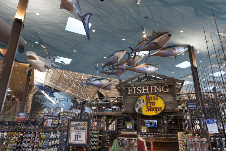 Man Strips Naked, Jumps Into Bass Pro Shops Aquarium & KOs Himself