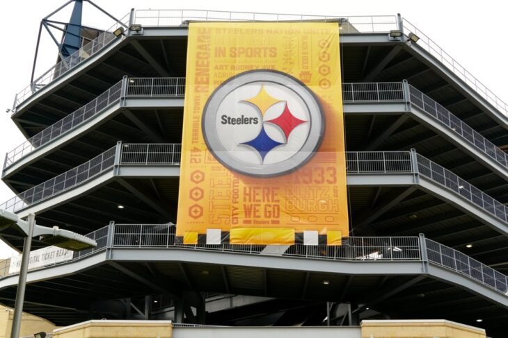 Arthur Smith Defends Steelers QB Play
